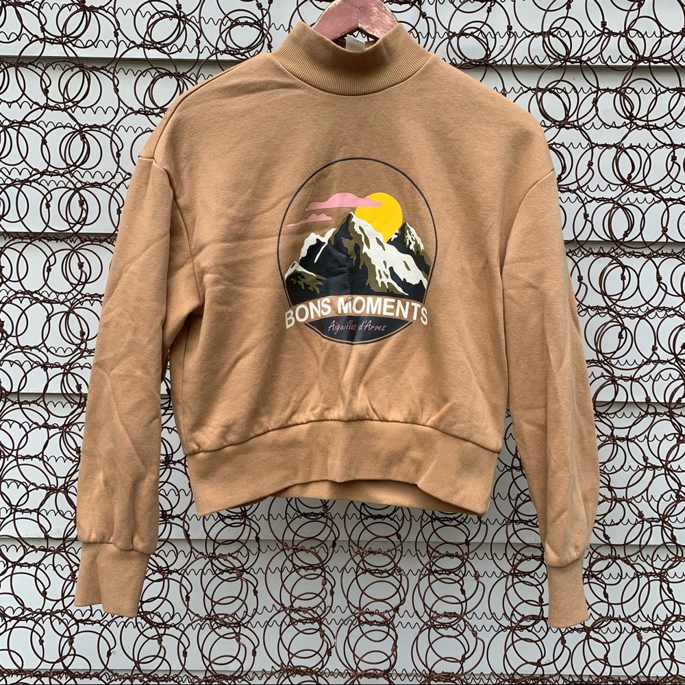 H&M “bon moments” crop mock turtleneck sweatshirt